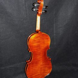 AMATI'S SACCONI STRAD AAA SPRUCE AND FLAMED MAPLE 4/4 VIOLIN OUTFIT