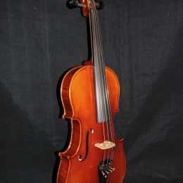 AMATI'S SACCONI STRAD AAA SPRUCE AND FLAMED MAPLE 4/4 VIOLIN OUTFIT