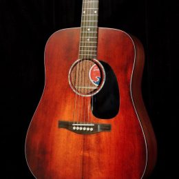 EASTMAN PCH1-D-CLA SOLID TOP ACOUSTIC DREADNOUGHT GUITAR WITH GIG BAG