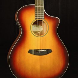 BREEDLOVE DISCOVERY CONCERT CE SB ACOUSTIC ELECTRIC CUTAWAY GUITAR