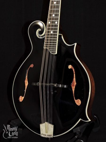 EASTMAN MD415-BK GLOSS BLACK TOP F-STYLE MANDOLIN WITH CASE