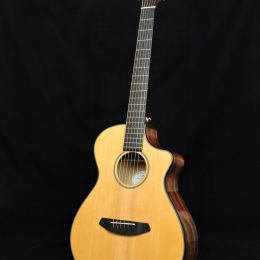 Breedlove Discovery Companion CE Front