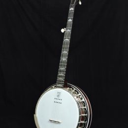 DEERING EAGLE II ACOUSTIC ELECTRIC 5 STRING RESONATOR BANJO WITH CASE