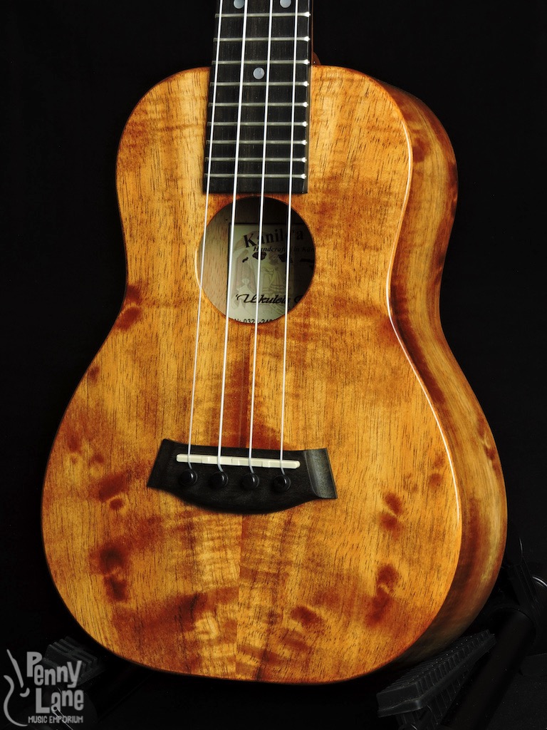 KANILE'A K-1 C DELUXE HAWAIIAN KOA CONCERT UKULELE WITH CASE