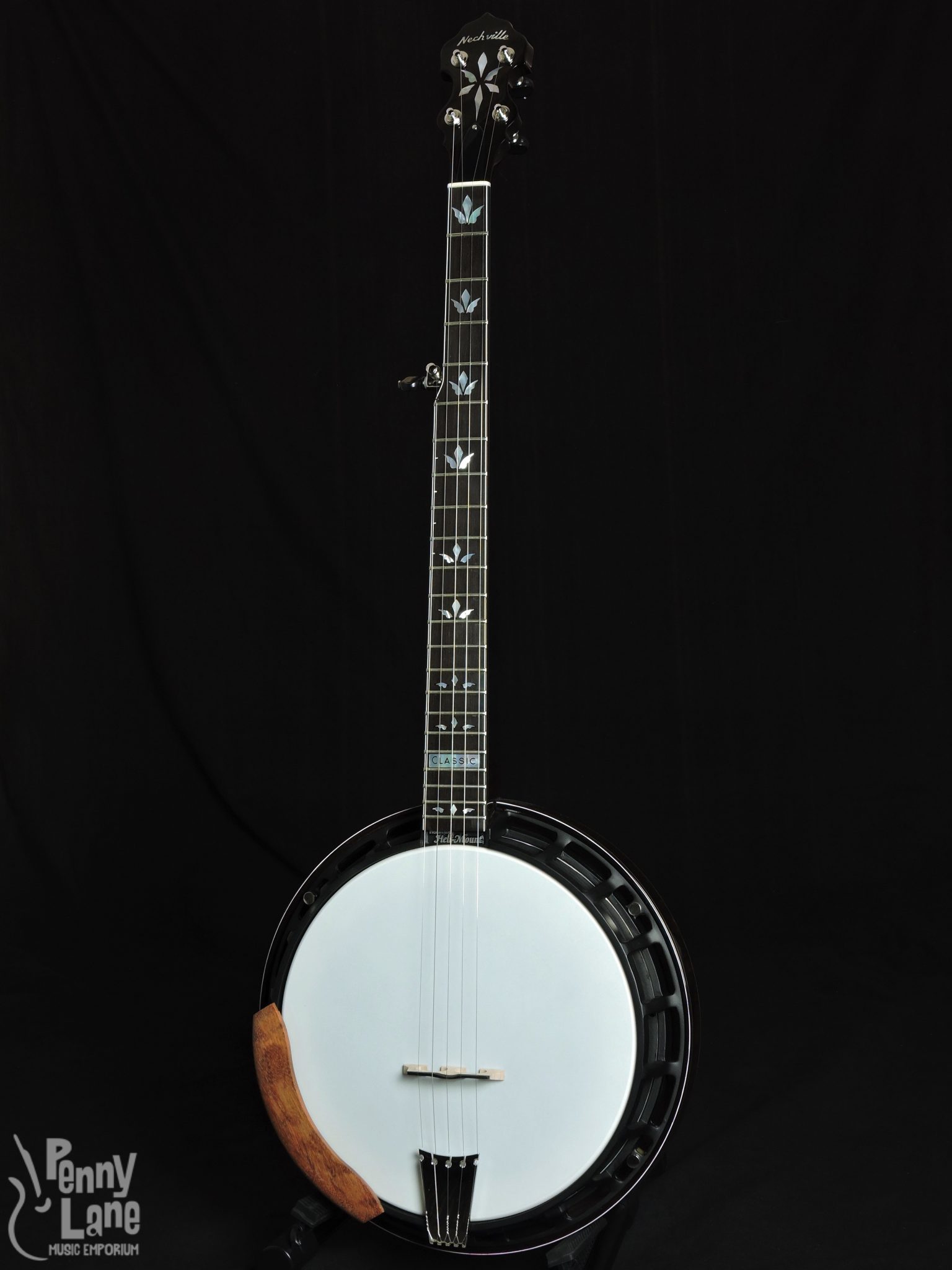 Nechville Classic Dlx 5 String Resonator Banjo With Case Penny Lane Emporium