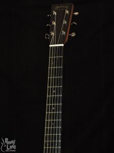 Martin D-18 Front Headstock