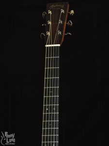 Martin HD-28 Front Headstock