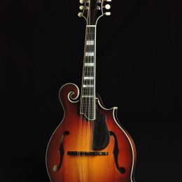 Eastman MD615-GB Front