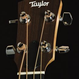 TAYLOR GS MINI-E MAPLE ACOUSTIC ELECTRIC BASS GUITAR WITH CASE
