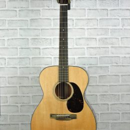 Martin 000-18 Modern Deluxe 9170 Front