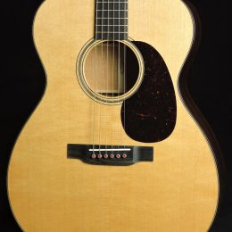 Martin 000-18 Modern Deluxe Front Close