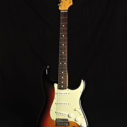 Fender CS MIM Classic Player Stratocaster Front