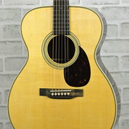 Martin OM-28 Front Close