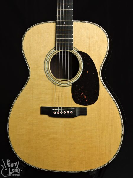 Martin 000-28 Modern Deluxe Front Close