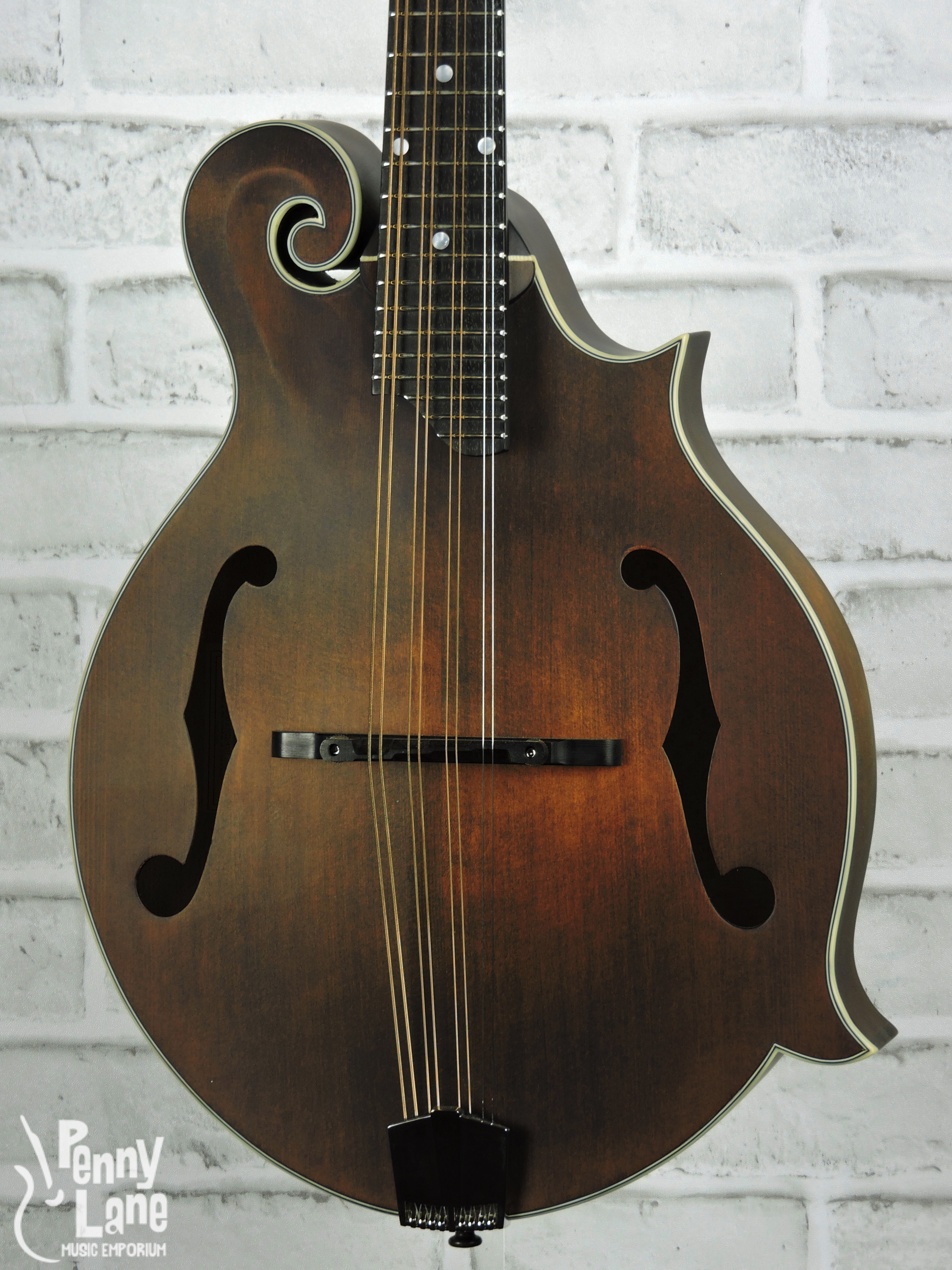 EASTMAN MDA315 CLASSIC F-STYLE MANDOLA WITH GIG BAG | Penny Lane