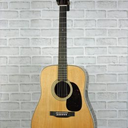 Martin D-28 Modern Deluxe 2706 Front