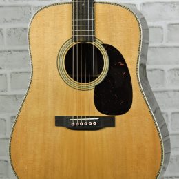 Martin D-28 Modern Deluxe 2706 Front Close