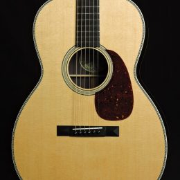 Collings 0002H 34281 Front Close