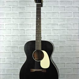 Martin 000-17E Blacksmoke Front