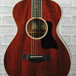 Taylor 522e 12-Fret Front Close