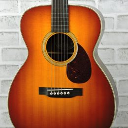 Collings OM2H SB TS Front Close