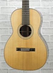 MARTIN 0012-28 MODERN DELUXE ACOUSTIC 00 GUITAR WITH CASE – FLOOR MODEL