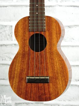 KAMAKA HF-1 SOLID HAWAIIAN KOA SOPRANO UKULELE WITH CASE - USED 2016