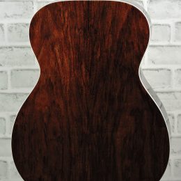 Martin 000E Retro Plus Granadillo Back Close