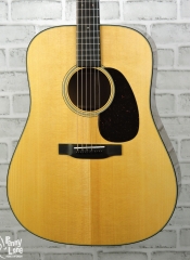 MARTIN SUPER D-18 ACOUSTIC SUPER DREADNOUGHT GUITAR WITH CASE