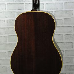 Gibson B-25 2704 close back