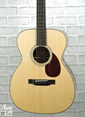 COLLINGS OM2H ACOUSTIC ORCHESTRA MODEL GUITAR WITH CASE